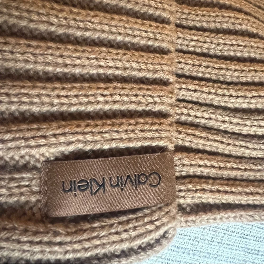 Calvin Klein Brown Ribbed Knit Accessory - Picture 2 of 6
